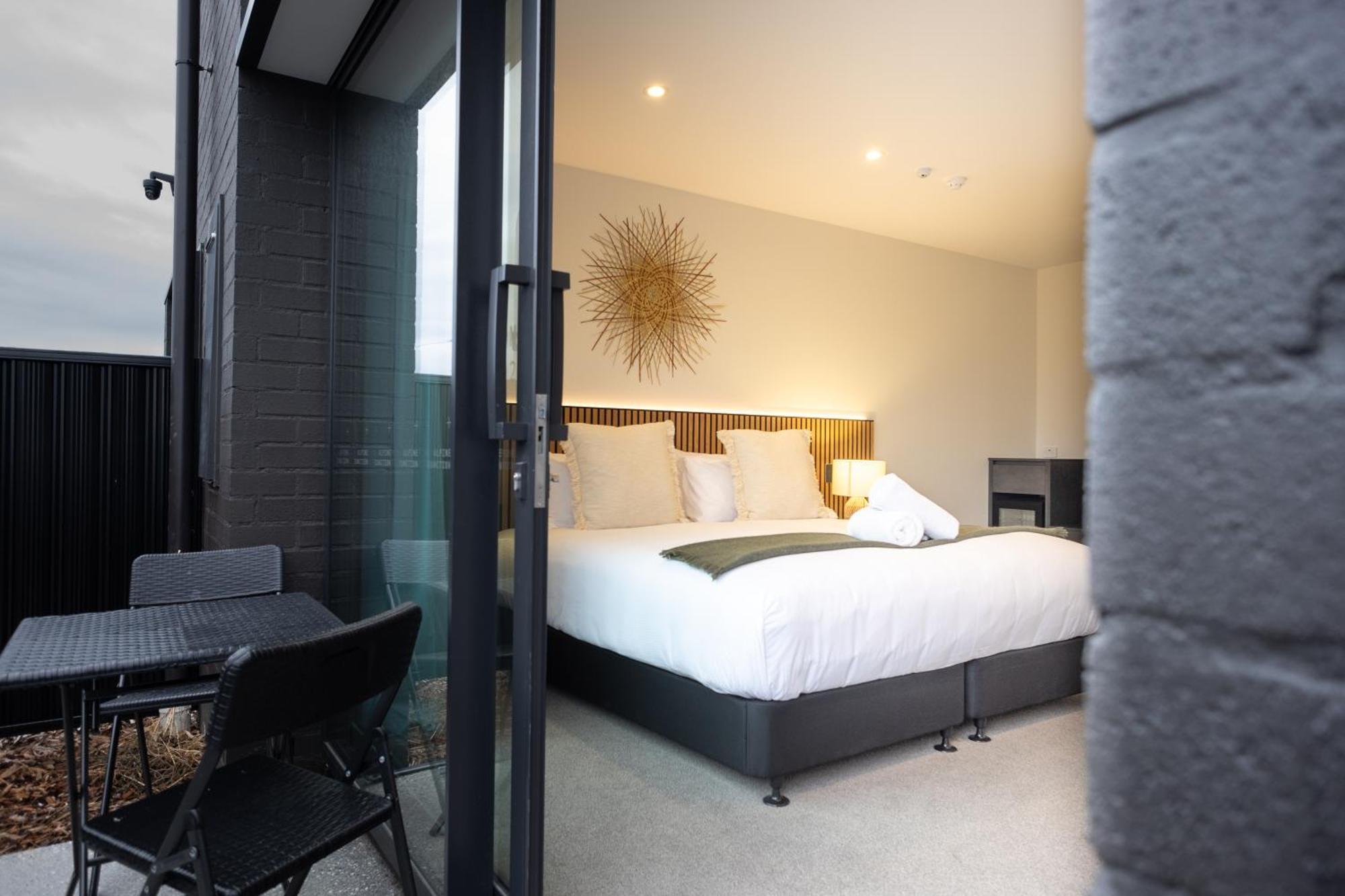Alpine Junction Townhouse Apartments, Lodge & Hotel Wanaka Kültér fotó